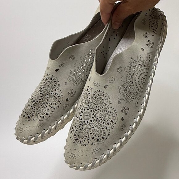 🤍 Bernie Mev Gray Suede Leather Slip-On Comfort Flats Shoes EU 39 (US 8-8.5) - Picture 5 of 10